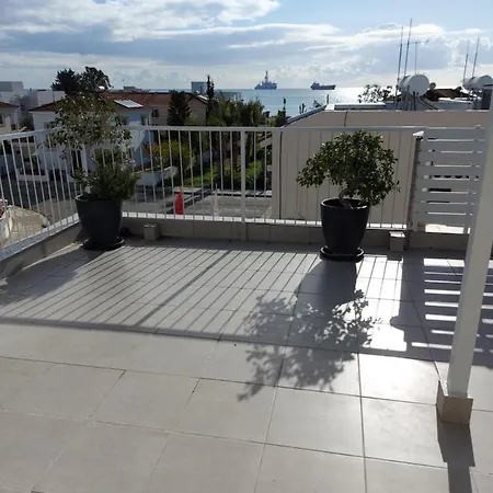 George Roof Garden Apartment Larnaca