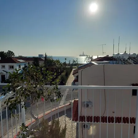 Apartment George Roof Garden Larnaca